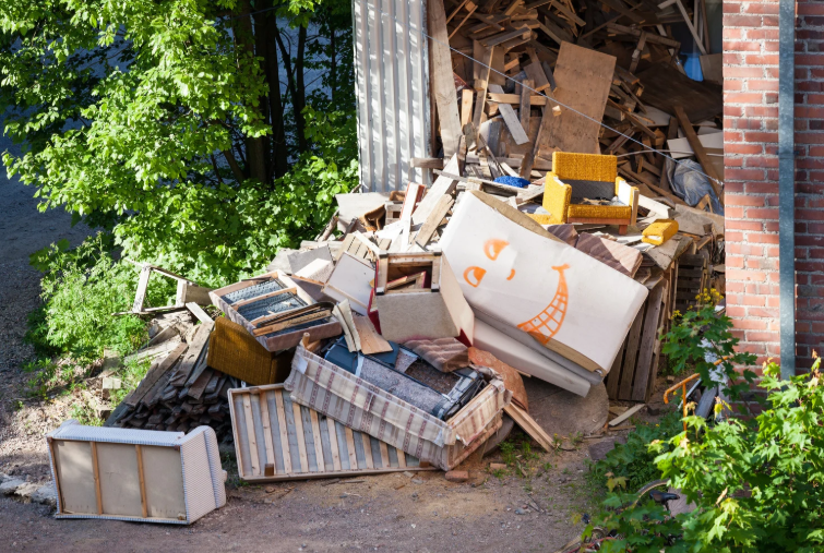 Junk Pile Up
